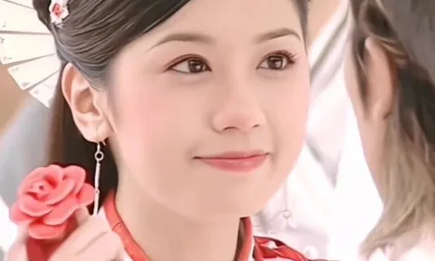 Người đẹp ra đi tay trắng chỉ cần nuôi con, kết quả viên mãn bên "hồng hài nhi" kém 9 tuổi, chồng cũ quá ê chề