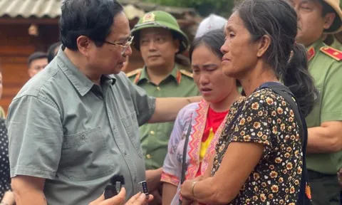Thủ tướng tới Điện Biên, thăm hỏi người dân, chỉ đạo khắc phục hậu quả thiên tai nặng nề