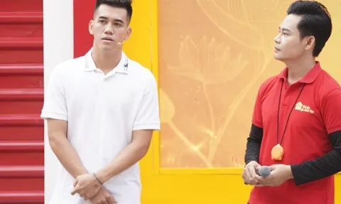 Nghẹn lòng cầu thủ Tiến Linh 8 tuổi mới biết mặt mẹ, Công Vinh quỳ khóc khi mẹ bỏ thuốc chuột vào thức ăn