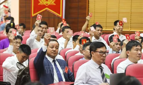 Ban Bí thư yêu cầu đổi Thẻ đảng viên trong toàn Đảng