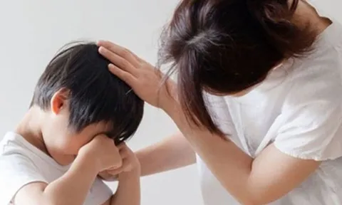 Con đi học làm mất đồ, mẹ Việt nhắn tin vào nhóm lớp "dằn mặt", ai ngờ nhận về câu trả lời đầy thâm thúy
