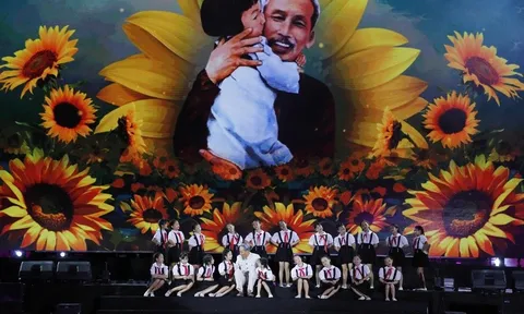 Chương trình nghệ thuật đặc biệt 'Hà Nội - Từ mùa thu lịch sử năm 1945'