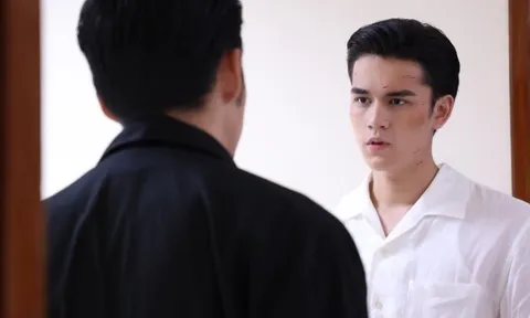 Ngủ cùng phòng với chồng cô đồng nghiệp cũ một đêm, hôm sau tôi vội vã khuyên chị ly hôn