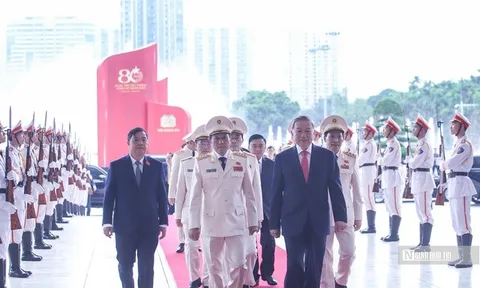 Tổng Bí thư Tô Lâm: Sự liêm chính và kỷ luật là "xương sống" của lực lượng công an