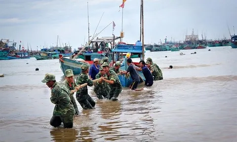 Thủ tướng yêu cầu triển khai ứng phó bão số 5 với tinh thần khẩn trương nhất, quyết liệt nhất
