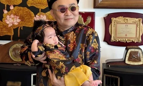 NSƯT Xuân Hinh sắm sửa đồ mới cùng cháu gái đón Quốc khánh, khoe tiểu công chúa bụ bẫm được ví như bản sao của ông ngoại