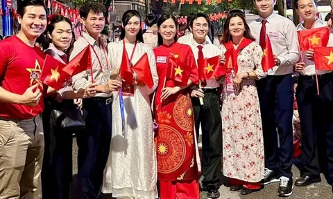 Dàn sao diễu hành sơ duyệt A80: Đen Vâu e thẹn đứng cạnh Hoàng Thùy Linh, Dương Hoàng Yến đi lạc vào khối Thiếu nhi