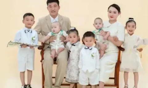 Mẹ bỉm sinh năm 2000 “gây sốt” mạng xã hội khi 6 năm sinh liên tiếp 3 cặp song sinh