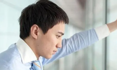 Phát hiện vợ có thai với sếp, tôi giả vờ không biết âm thầm làm 3 việc khiến cô ấy quỳ gối khóc xin tha thứ