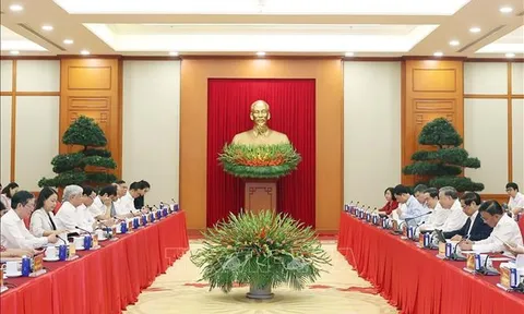 Bộ Chính trị cho ý kiến về công tác chuẩn bị Đại hội Đảng bộ MTTQ, các đoàn thể Trung ương