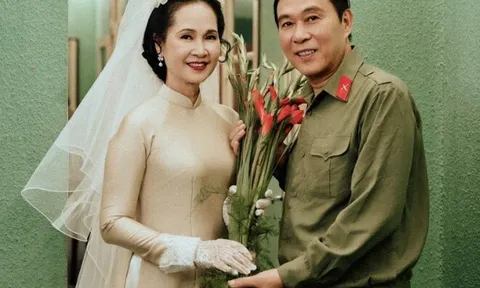 Cô dâu U70 chụp bộ ảnh cưới ngay đại lễ A80 "gây sốt" là NSND, hôn nhân hạnh phúc bên chồng NSƯT
