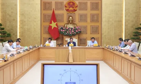 Thủ tướng: Khẩn trương xây dựng báo cáo nghiên cứu khả thi dự án đường sắt Lào Cai – Hà Nội – Hải Phòng