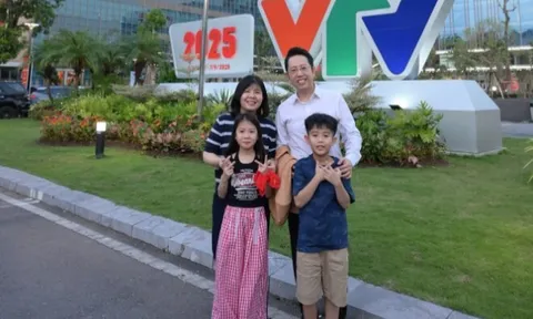 BTV VTV có bố là Giáo sư Toán học khoe gia đình đủ "nếp tẻ", 2 con gương mặt xán lạn hưởng gen bố mẹ