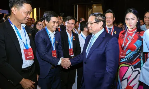 Thủ tướng nêu 6 mong muốn, kỳ vọng với cộng đồng doanh nghiệp, khu vực kinh tế tư nhân