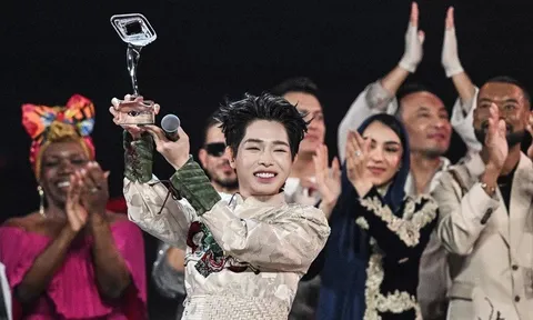 Thủ tướng gửi thư biểu dương thành tích xuất sắc của ca sĩ Đức Phúc tại Cuộc thi Âm nhạc quốc tế Intervision 2025