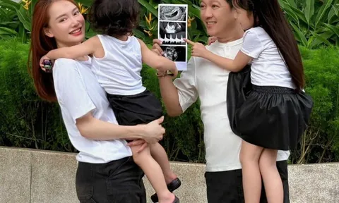 Nhã Phương mang bầu lần 3: Trường Giang khoe ảnh siêu âm của em bé, quý tử 2 tuổi "lên chức" anh trai