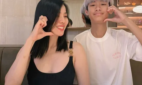 Bị nhắc bớt mặc đồ gợi cảm ngồi cạnh con trai dậy thì, Lệ Quyên đáp "mẹ mặc bikini, Bo là người like đầu tiên đó"