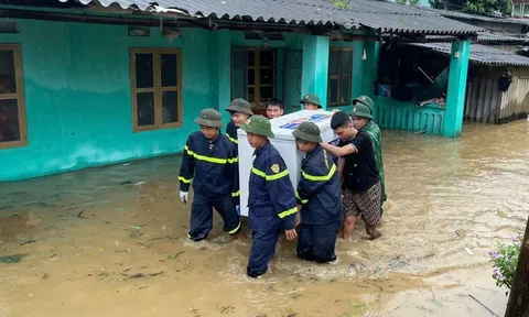 Tuyệt đối không để học sinh vùng ảnh hưởng bão lũ bị thiếu trường, người dân không có chỗ ở, thiếu ăn