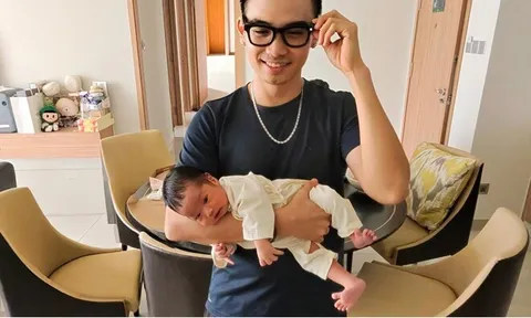 Con gái H'Hen Niê mới sinh nhưng được khen tay chân dài như trẻ 1 tháng, bộc lộ niềm đam mê "học bài"