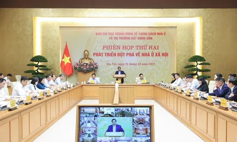 Thủ tướng chủ trì phiên họp về phát triển đột phá nhà ở xã hội