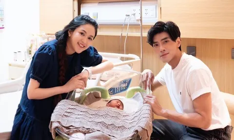Diễn viên Phương Hằng kể chuyện sinh con với đồng nghiệp điển trai sau 8 năm chờ mòn mỏi, em bé sinh ra xinh hệt mẹ