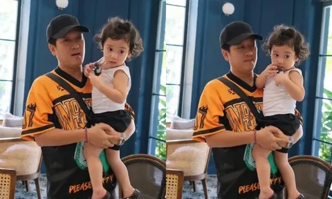 Con trai Trường Giang sở hữu mái tóc xoăn dài như lai Tây, giản dị giống hệt bố danh hài