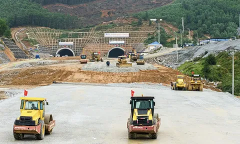 Bộ Xây dựng: Giải ngân vốn đầu tư công đạt hơn 54% kế hoạch năm