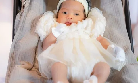 H'Hen Niê dự đoán nhan sắc của con gái khi trưởng thành, nhóc tì 1 tháng tuổi là bản sao của bố