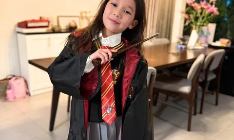 Ái nữ Hà Anh ngày bé cực yêu nay trổ nét như "hoa hậu nhí", gương mặt chuẩn Tây giống bố nhiều hơn mẹ