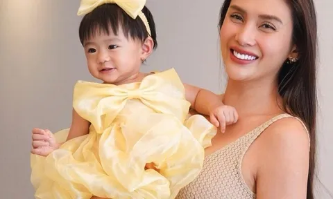 Võ Hoàng Yến lo xa nên sớm tìm trường cho ái nữ 1 tuổi chuẩn bị đi học, không muốn bé quá phụ thuộc bà vú