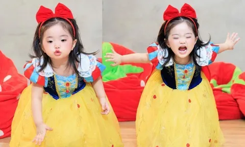 Sao Việt đón Halloween: Khánh Thi hóa trang cho ái nữ trông cực yêu, chồng Việt Hương mặc váy khiến vợ "ngại nhìn"