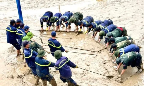 Thủ tướng chỉ đạo tập trung khắc phục nhanh hậu quả mưa lũ tại khu vực Trung Bộ