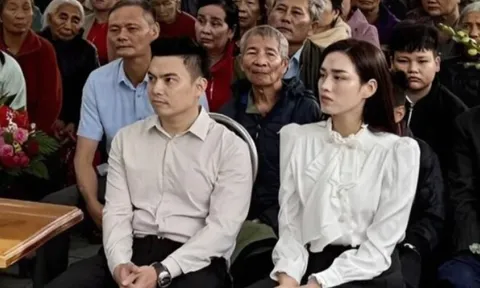 Hoa hậu Đỗ Thị Hà đi làm cùng thiếu gia Viết Vương và bố chồng, dâu hào môn nghìn tỷ được khen vì đẹp giản dị