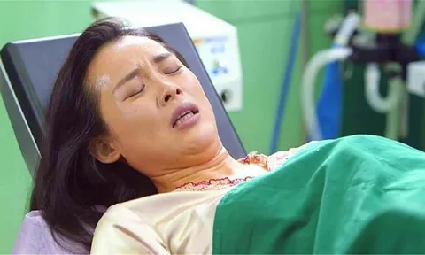 Bé gái một mình đưa mẹ đi đẻ, đợi mãi không thấy mẹ ra liền hỏi một câu khiến y tá nghẹn ngào