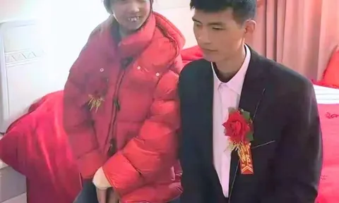 Cô gái ngoại hình khác lạ, cười ngô nghê khi được mẹ ruột chọn chồng và giục sinh con khiến MXH bùng nổ