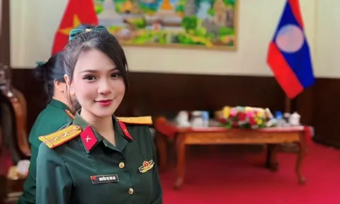 Nữ nghệ sĩ Việt gây chú ý khi mang "Cô Đôi Thượng Ngàn" sang Lào biểu diễn