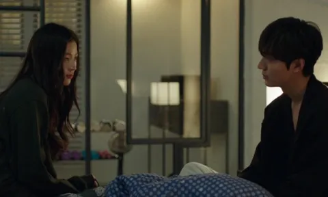 Cưới nửa năm mà chồng chưa bao giờ chạm vào người tôi, vô tình thấy cuốn sổ trong tủ, tôi lặng người