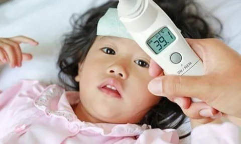 Việc nào rất dễ làm nhưng đa số trẻ không thực hiện, khiến trẻ dễ mắc tay chân miệng?