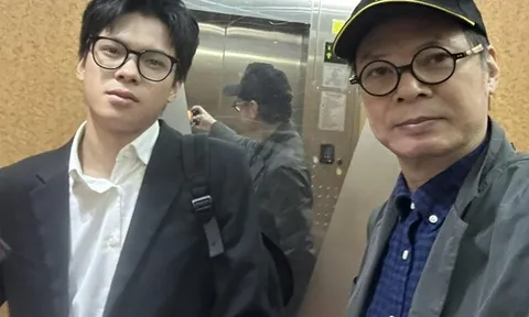 Con trai NSND Trần Lực đi đóng phim phải nghỉ học 1 tháng nhưng thi vẫn đạt 10, ngoại hình được khen điển trai hơn bố