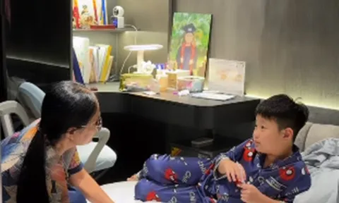 Bố mẹ cưng chiều, con trai Việt Anh vẫn học chưa ổn, hot mom Hương Trần không dám tự dạy con học