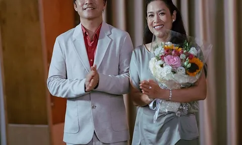 "Mẹ" Nàng Mơ là "Nguyệt thảo mai" quen mặt khán giả: Chồng làm ngân hàng lo toàn bộ kinh tế, không nói "yêu" nhưng đầy tình