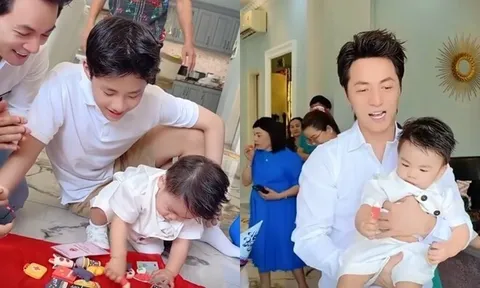 Quý tử thứ 3 của Đăng Khôi vừa cầm bút, vừa cầm mic trong tiệc thôi nôi, được cả nhà mong thành Giáo sư