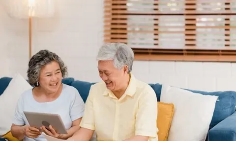 Phát hiện chồng ngoại tình, vợ không nói một lời mà lặng lẽ rời đi, 2 năm sau, cũng người chồng ấy phải bật khóc