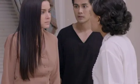 Đêm tân hôn của chồng cũ, tôi gửi tin nhắn chúc mừng, anh đáp 2 từ khiến lòng tôi chợt lạnh