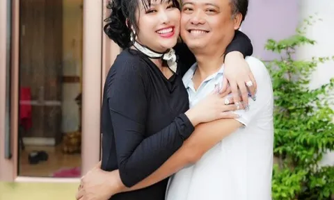 Phi Thanh Vân ở tuổi 44: Sắp lên xe hoa lần 3, hé lộ cơ ngơi 200m2 vương giả ngập sắc trắng