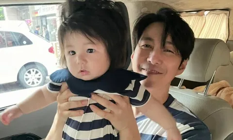 "Tan chảy" khi ngắm em bé 1 tuổi kiếm được 9 tỷ trong 3 tháng, hưởng trọn ngoại hình của bố tài tử