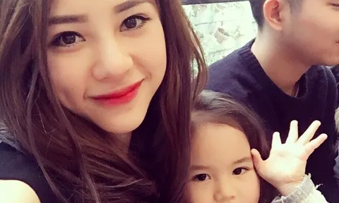 MC Đài Truyền hình VN 40 tuổi vẫn đẹp bốc lửa khiến chồng trẻ mê mẩn, nhìn con gái 13 tuổi còn giật mình hơn