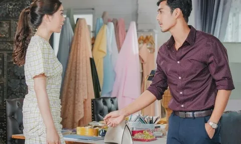 Chồng cũ đến mừng sinh nhật 12 tuổi của con gái, thấy đôi giày anh đang đi, tôi liền xin tái hôn