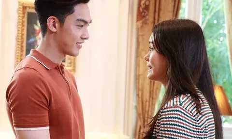 Cả nhà đi tàu về quê ăn Tết, tôi sững sờ khi thấy điện thoại vợ sáng lên lúc nửa đêm