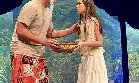 Con gái lai Tây học trường quốc tế 900 triệu/năm, Đoan Trang tự hào khoe loạt thành tích ái nữ khiến ai cũng nể